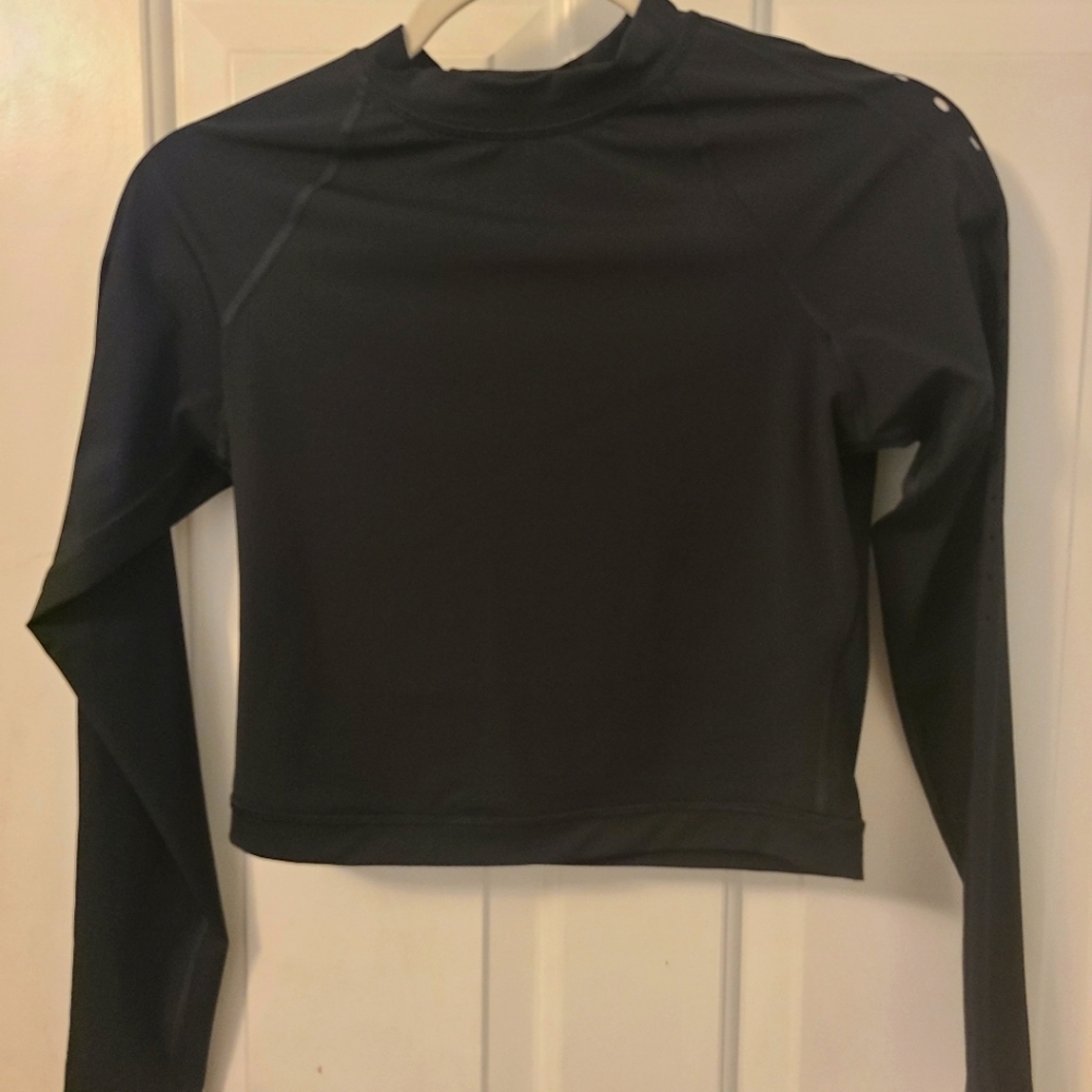 Lululemon Long Sleeve Crop